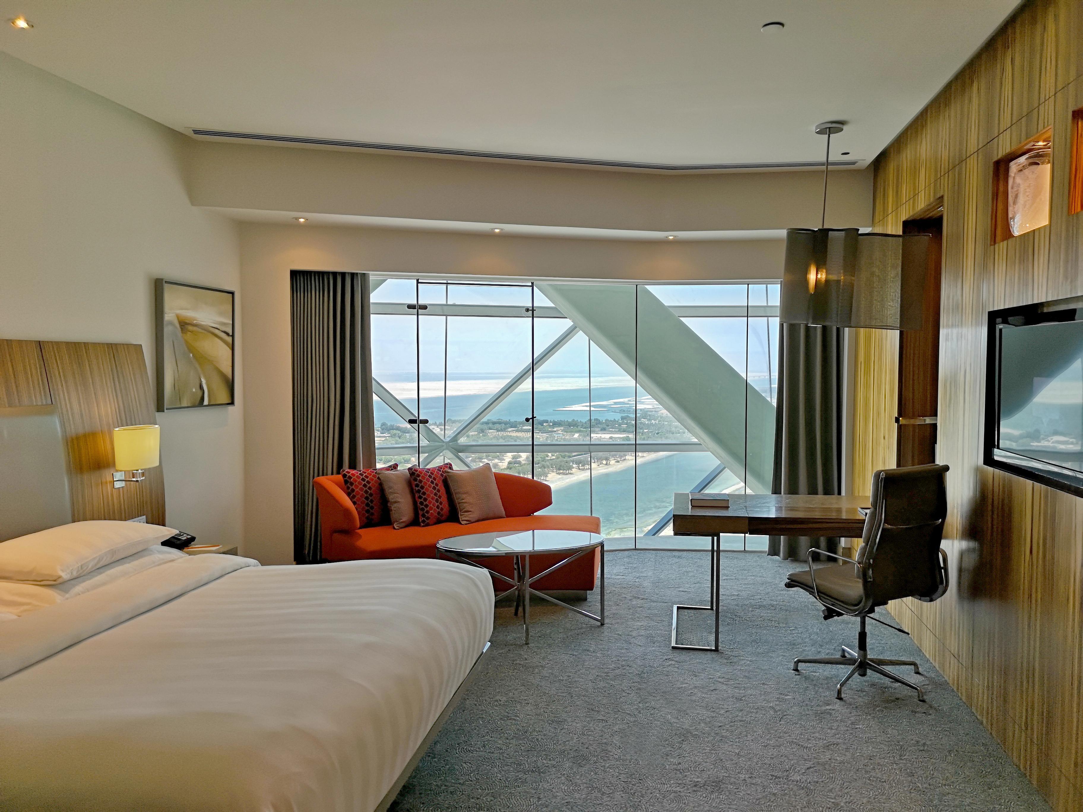 Hotel Andaz Capital Gate Abu Dhabi, By Hyatt Esterno foto A room at the hotel