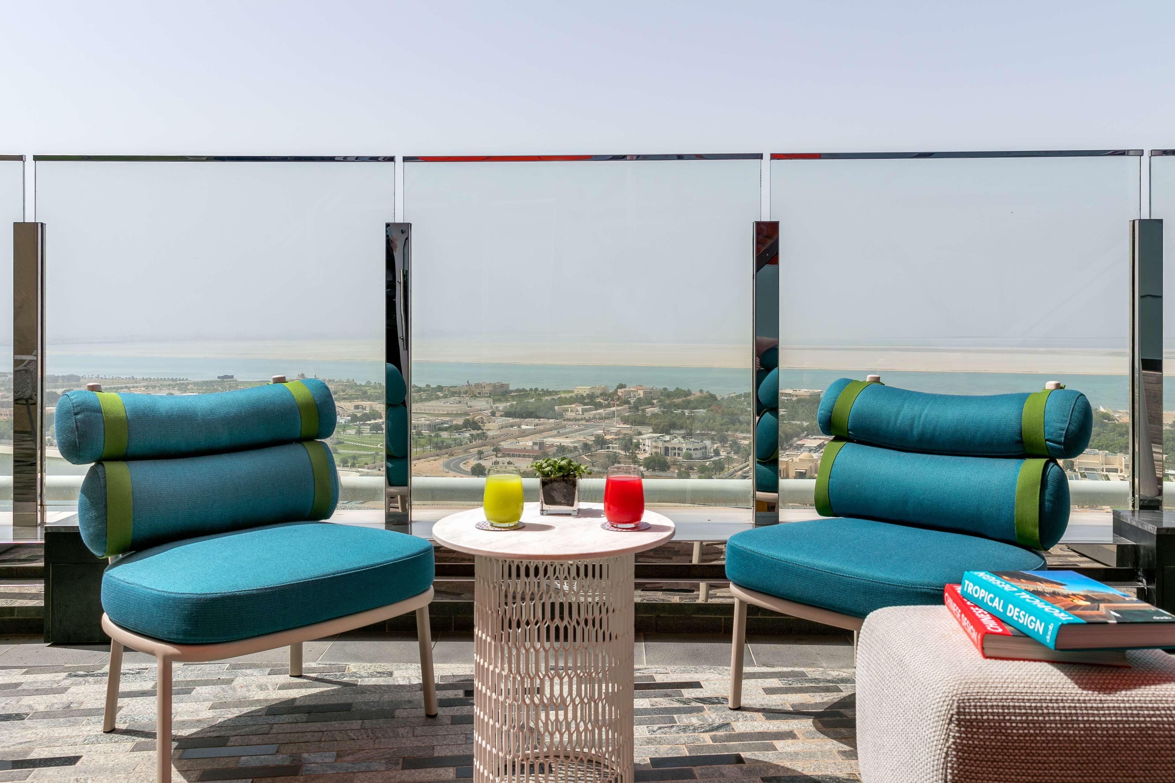 Hotel Andaz Capital Gate Abu Dhabi, By Hyatt Esterno foto View from the balcony of a suite at the hotel